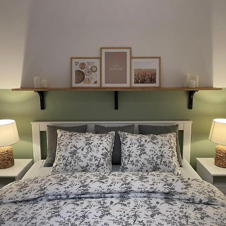Apartamenty Guzik 22 Кросно Экстерьер фото