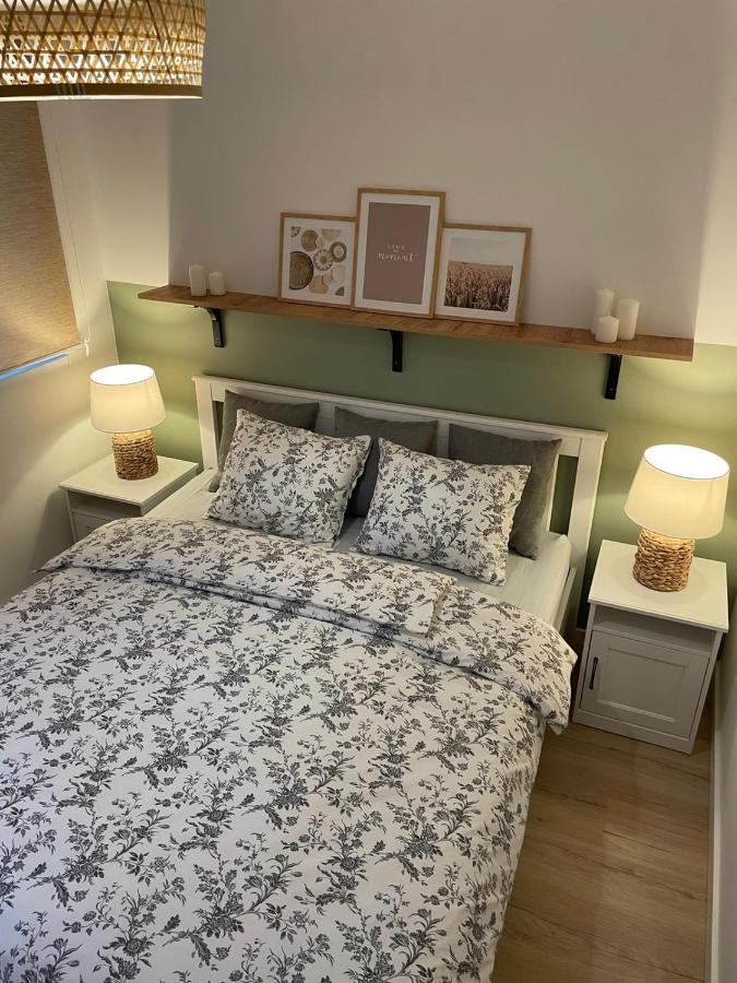 Apartamenty Guzik 22 Кросно Экстерьер фото